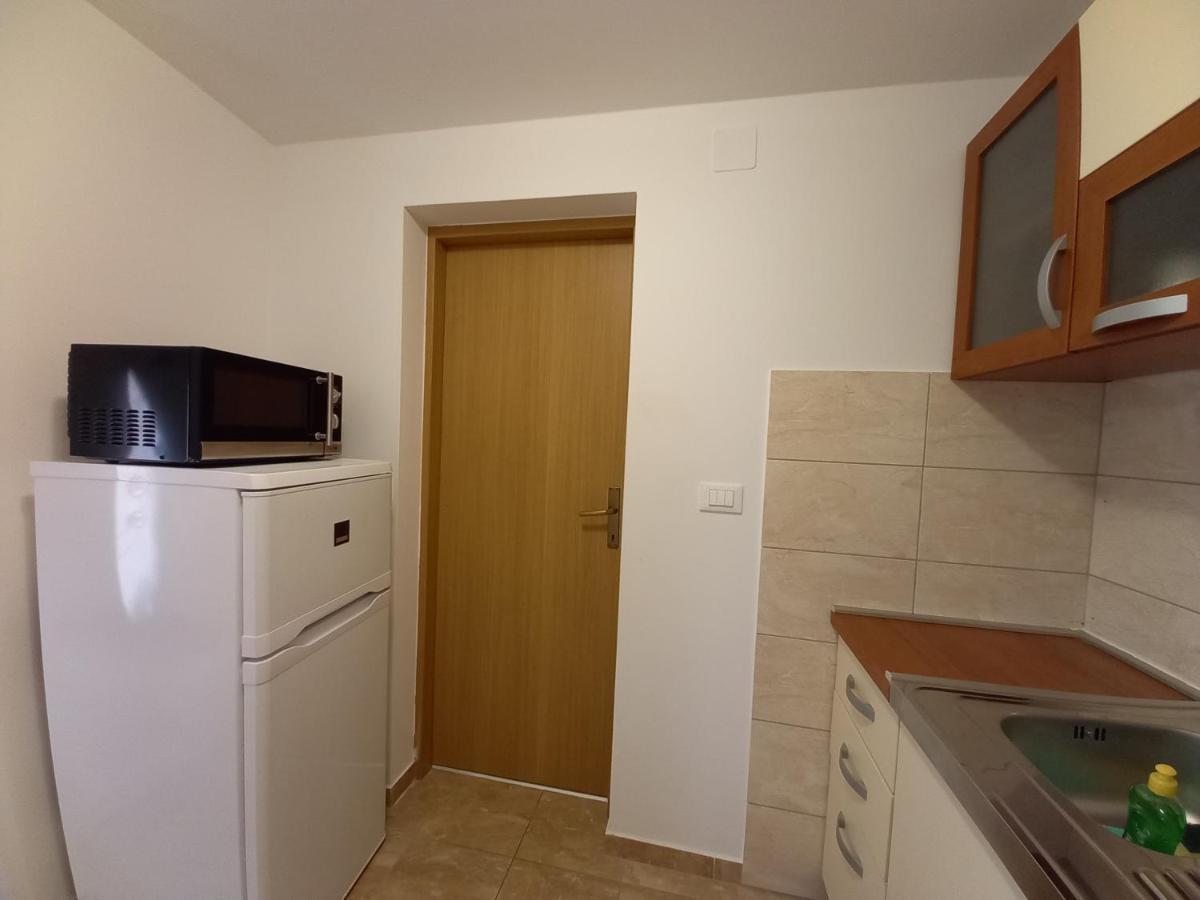 Apartment & Studio Vrdoljak Sveti Anton  Екстер'єр фото