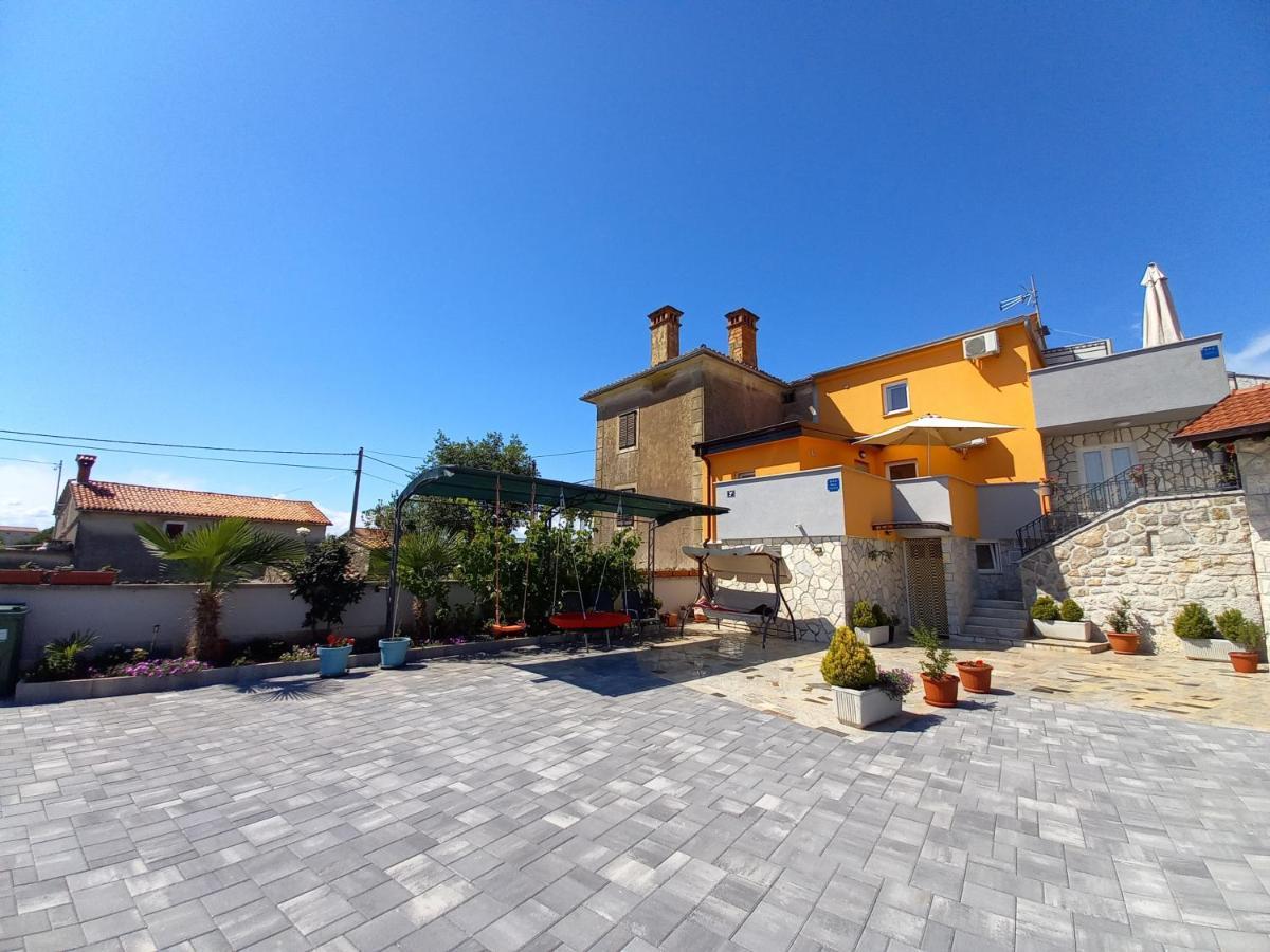 Apartment & Studio Vrdoljak Sveti Anton  Екстер'єр фото