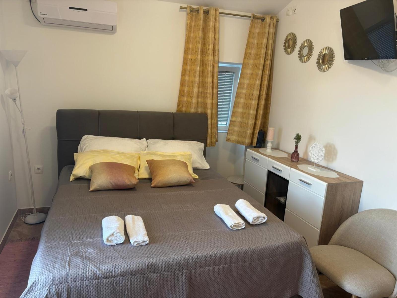Apartment & Studio Vrdoljak Sveti Anton  Екстер'єр фото