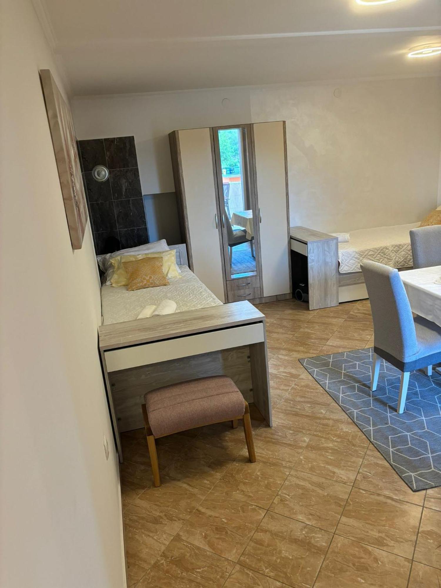 Apartment & Studio Vrdoljak Sveti Anton  Екстер'єр фото