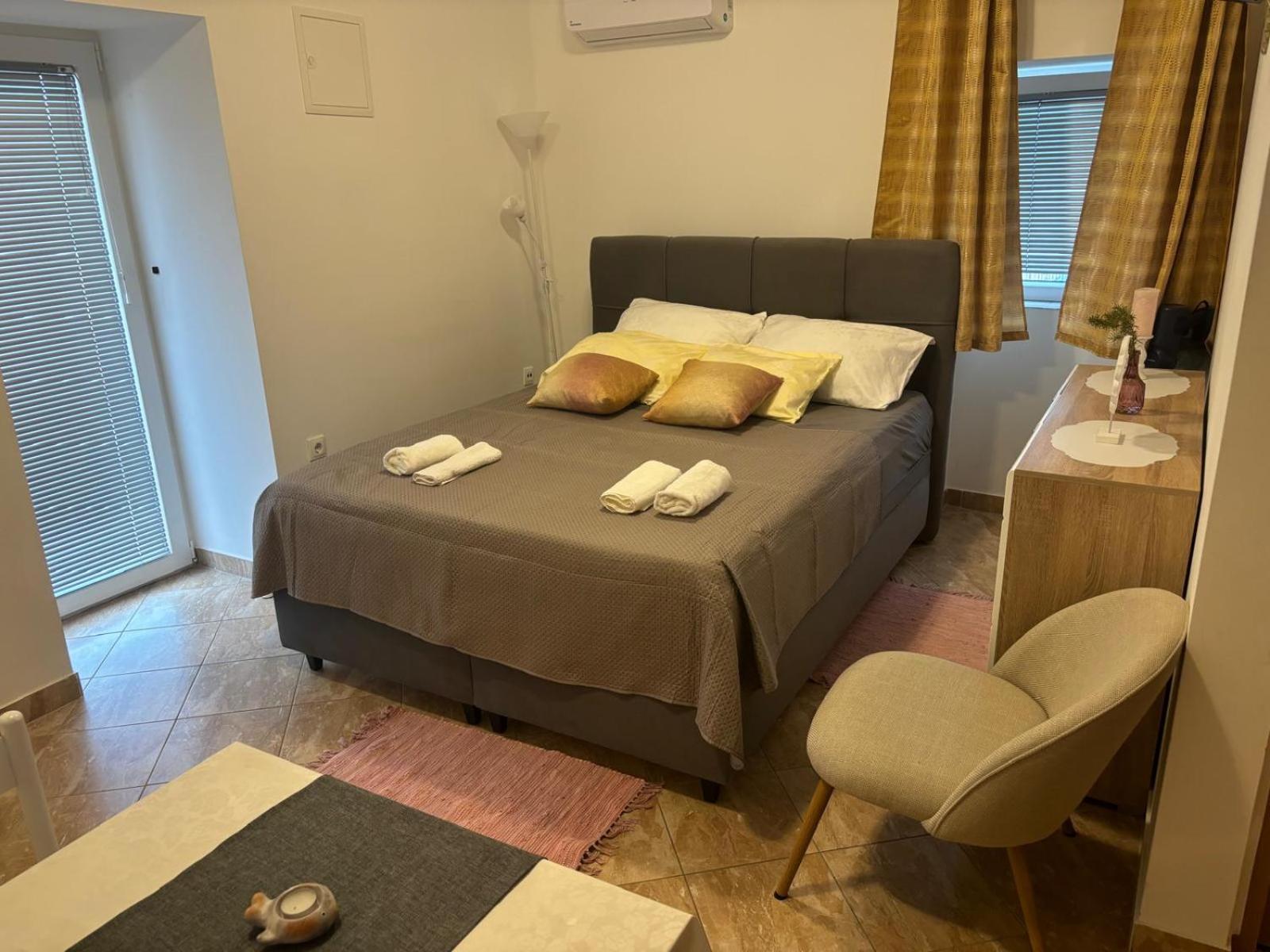 Apartment & Studio Vrdoljak Sveti Anton  Екстер'єр фото